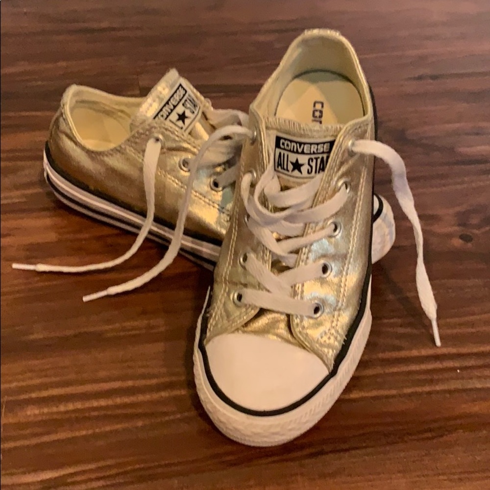 Converse Chuck Taylor GOLD Girls Size 1